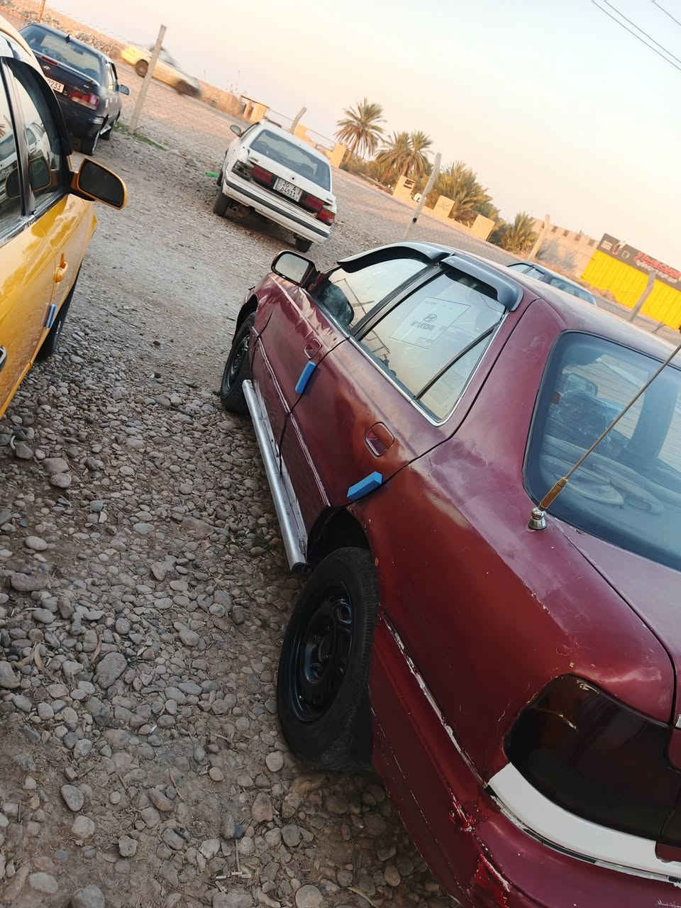 النترا مودل 94لون ماروني سنويه جديده رقم دولي محرك كير خير من الله فرمات لحيم سياره جاهزه سعر 25وبيه مجال عنوان ديالى ***********
