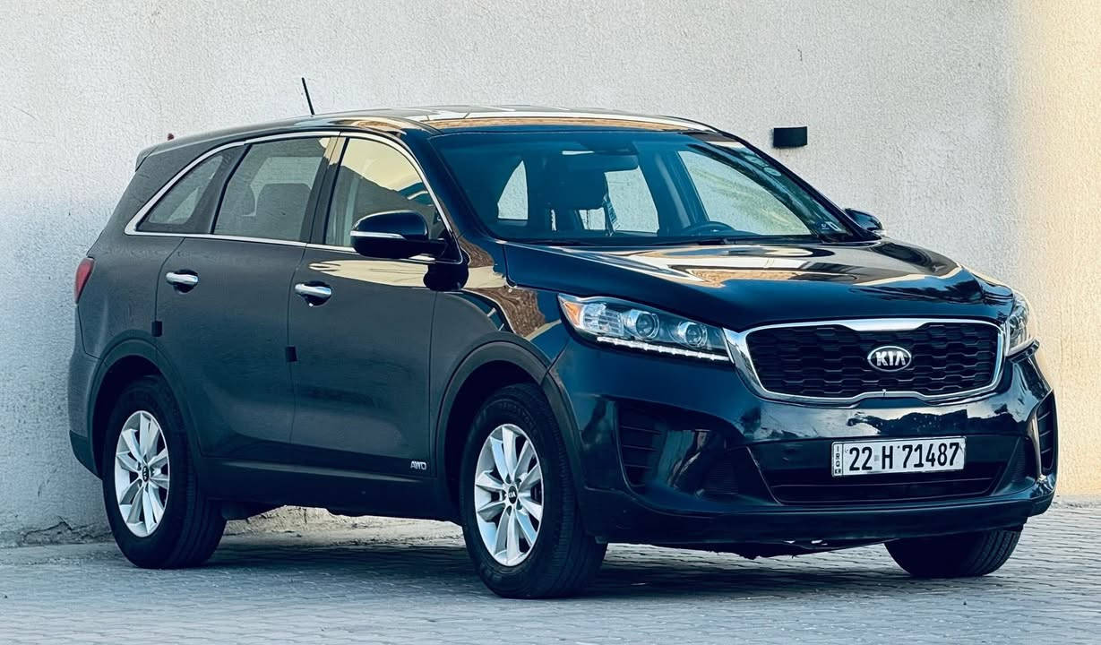 كيا سورنتو 2020 

رقم اربيل بأسم شركة وكالة او تحويل مضمون  

حادث مرفق مع الصور  

ماشية ٧٨ الف 

المواصفات 

: 7 راكب / فور ويل / لايت LED / شاشة كبيرة / كامرة دوارة / 4 انظمة قيادة / رادار جانبي / اشاير مري / تحكم ستيرن / مانع انزلاق / كروس سرعة / بلوتوث / اواكس / USB / حساس/اللون نيلي

للاتصال ***********

بسعر مناسب 159 مجال بسيط

مكان السياره اربيل
