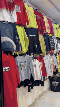 ئەم دووکانە بە کامل ئەشیاوە بۆ فرۆشتن کێ خوازیارە پەیوەندی بکات بە ***********
