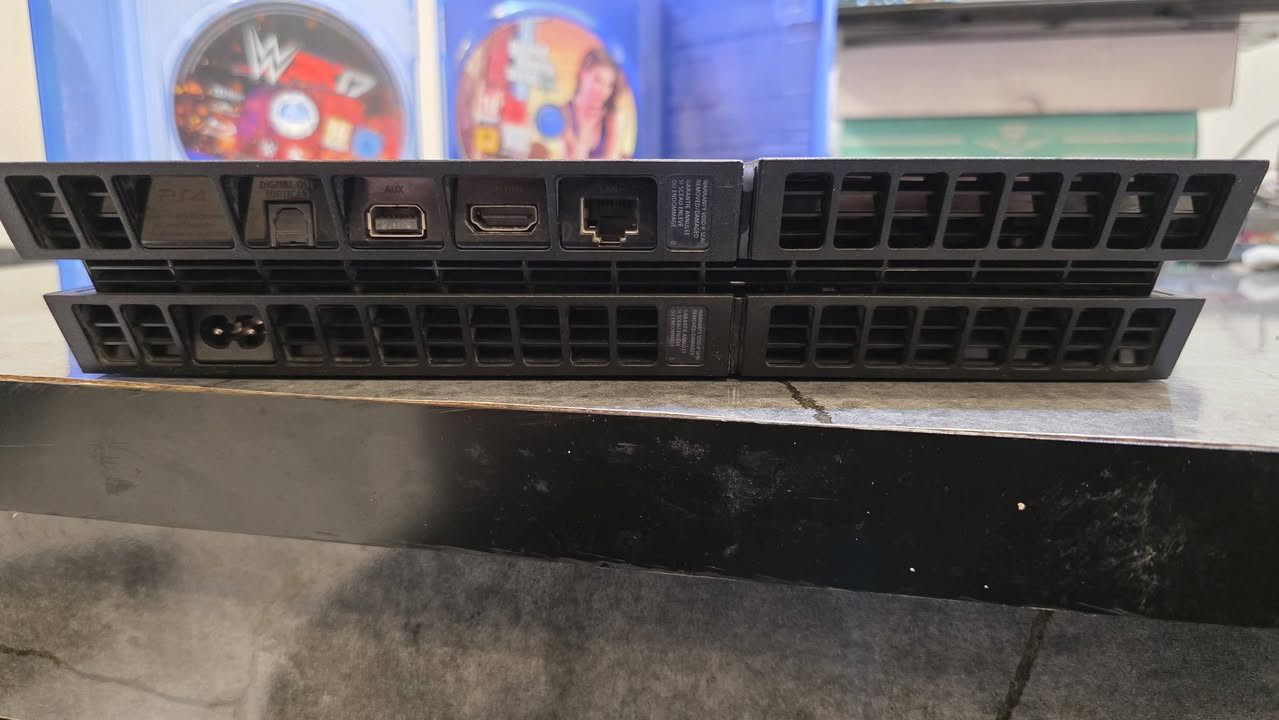جهاز شخصي وليس امزون
بلي ستيشن 4 فات اونلاين اوروبي نص تيرا اخو الجديد لا مفتوح ولا داخل صيانة وصورة كدامكم
ويا يدات 2 اصلية ووحدة تجارية
اقراص 2 لعبة GTA 5 ومصارعة 2017 
بدون كارتونة استخدام جدا قليل 
مزاد ينباع لاعلى سعر مكاني بغداد الاعظمية تجي تنورني وتفحص الجهاز وبخدمتك
توصيل موجود 5 الاف يوصل لباب بيتك بس مادزه توصيل الا تحولي نص فلوسة حتى اضمن انت شراي
مزاد لأعلى سعر لحد باجر بـ 6 المغرب ينتهي المزاد


**إذا كنت صاحب هذا الإعلان وتريد حذفه لأي سبب، رجاءا أرسل رسالة إلى الدعم الفني**
