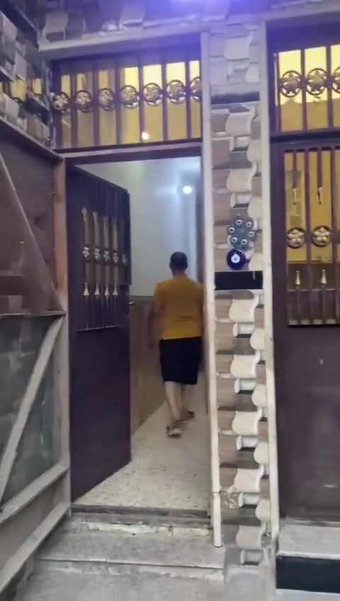 السلام عليكم مثل مشوفون بيت للبيع
100 متر طابو صرف بيت بناء جديد خدمات كلهة جديده مي كهرباء كله متوفر البيت عنوانه العبيدي شارع الشهيد يوسف بدايه شارع يوسف الاستفسار على سعر  الاتصال برقم ***********
