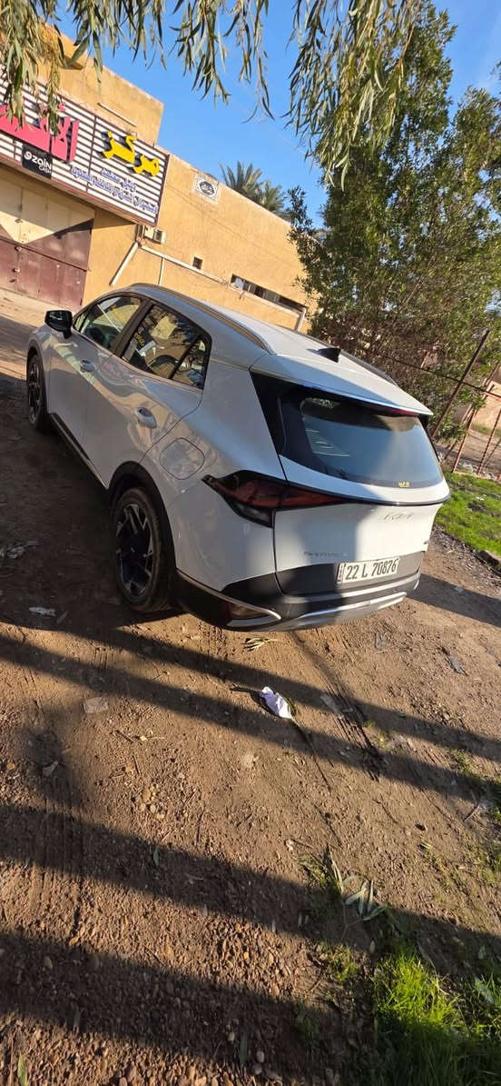 سلام عليكم سيورتج. خليجي موديل 2023 خليجي مكفوله من الصبغ والبارد ماشيه 31 الف. فول عده البانورما جنطه شفط كشن كهرباء. حساس امامي خلفي مود دارايف تدفئه بالكشنات جديده السياره محرك كير مكفولات السعر 225 *********** رقم شمالي تحويل فقط
