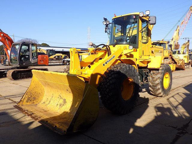 بســم الله الرحمن الرحيــــم 
تعلن شركه سرعه التطور لتجاره الاليات لثقيله
#Kawasaki_2012_60ZV
 فقط لعشاق النظيف والمتميز  مده الوصول 30يوم 
#زت_في حجم مميز60 فول مواصفات 
كفاله عامه وارد اليابان 🇯🇵 ✅ استيراد خاص بسم شركتنا 
موديل 2012✅بموديلها ما معلايه
محرك 6سلندر بم ونوزل ازوزه  نظافه 100‎%‎
ساعات العمل 5200زيرو
 العنوان محافظه  بابل -ناحيه الشوملي
#Emile. #anmar_galel5@gmail.com  
وقت الاتصال من الساعه 8 صباحاً الى الساعه 6 عصرا 
اللاستفسار  ***********-انمار جليل ☎️
رقم تسلسل الاليه 5040
