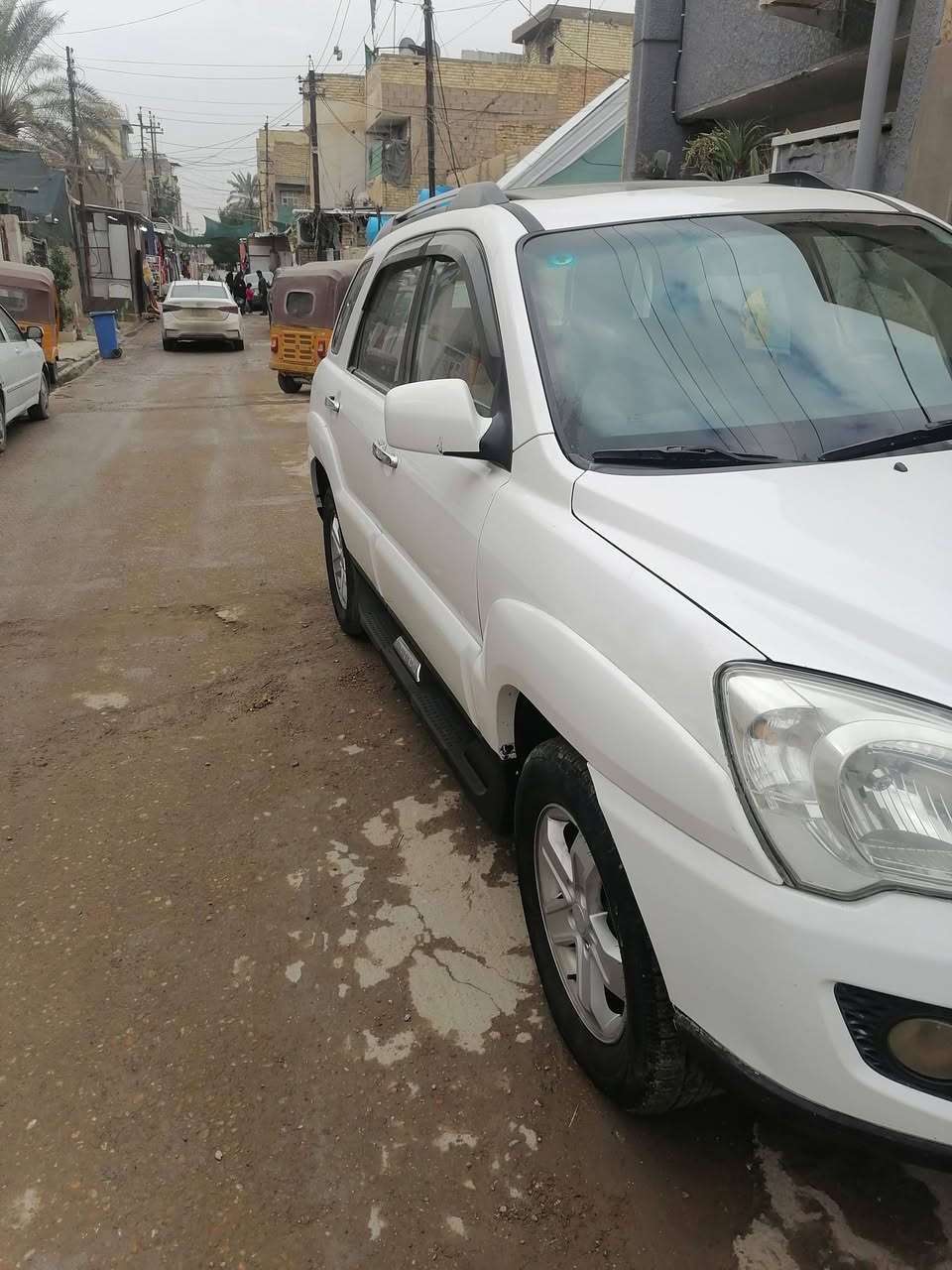 السلام عليكم ورحمة الله وبركاته
سيارة كيا سبورتاج موديل ٢٠٠٩ وارد خليجي داخل بيجي او عسلي بكيفك مصفرة غرامة سنوية لل٣١ وهزة جديدة ورقم جديد دولي وملسق الجديد الي يصير تفاصيل بالجامة

السيارة باسمي شخصيا. السيارة فول فتحة سقف اوكس  شاشة كامرا 

السيارة مكينة وكير وتبريد وتدفئة وصدر وتخم تاير وداخل كلة جديد الحمد لله

الكشر بيهة بارد نص شبر جاملغ أمامي وصبغ طخة زغيرونة بالصندوك لا تعديل ولا داخل ولا مفتوح مجرد رش كول نص صندوك

المكينة ٢٠٠٠ أربعة سلندر حاوية

السيارة منظومة غاز جديدة بعدهة بالضمان دوشمة جديدة 

السعر ١٢٥ وبيهة مجال بسيط كلش

حيدر ***********
