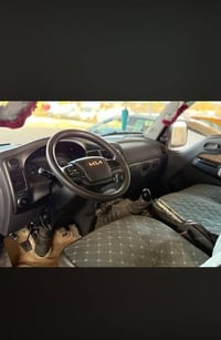 كيا ٢٧٠٠ دبل قماره  موديل ٢٠٢٣  رقم بغداد الجديد  عداد المسافه 90الف ا...