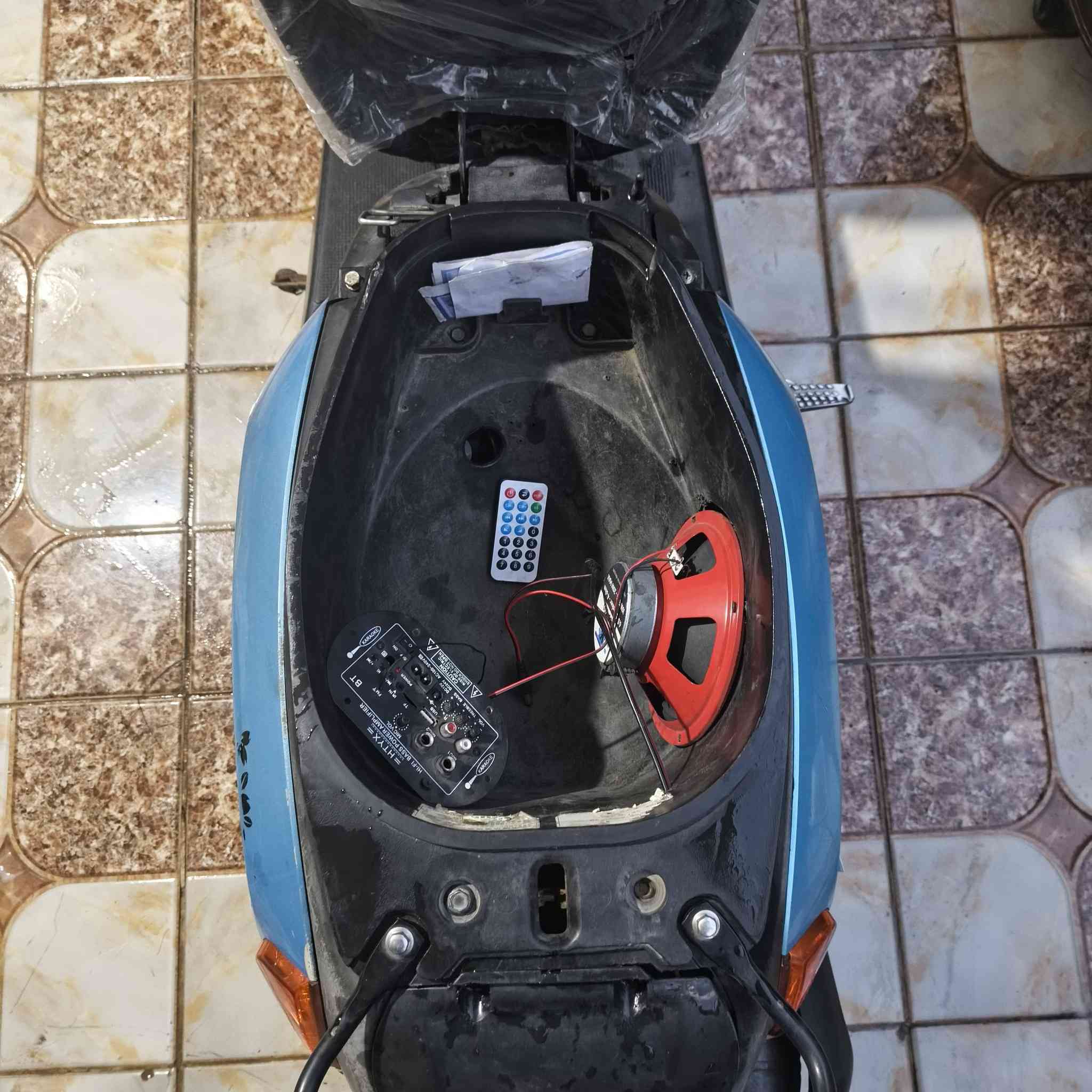 السلام عليكم ماكس بوليس للبيع مكينه ناعمه خير من الله شغاله سلف هندر
كهربائيات كله كامله سلف دشبول اشاير سكنات هورن دراجه خير من الله

بيه دمام صوته يخيل 

كامله مكمله تنكر سلف وتطلع جيب فيتر وتعال افحص

مكاني الدوره شراي اتصل 

***********
