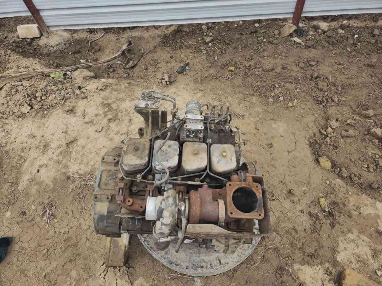 سلام عليكم محرك كمنز حجم ١٠٢ أمريكا شرط بلادي ما مشتغل  سعر ١٧ورقه وبي مجال ***********
