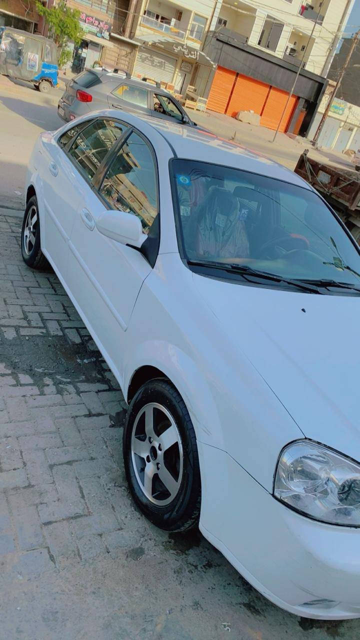 السلام عليكم اوبترا 11 بغداد بسمي  ماشيه 150 هزه رقم جديد سيرفس كامل من دعاميه لدعاميه بيها صبغ الدائر الجاملق الخلفي مراوس كادنزه أو ازيره بس اريد جديد مكاني بغداد دوره الهاتف ***********حصرا ابيض أو اسود سعر البيع 83وسلامتكم
