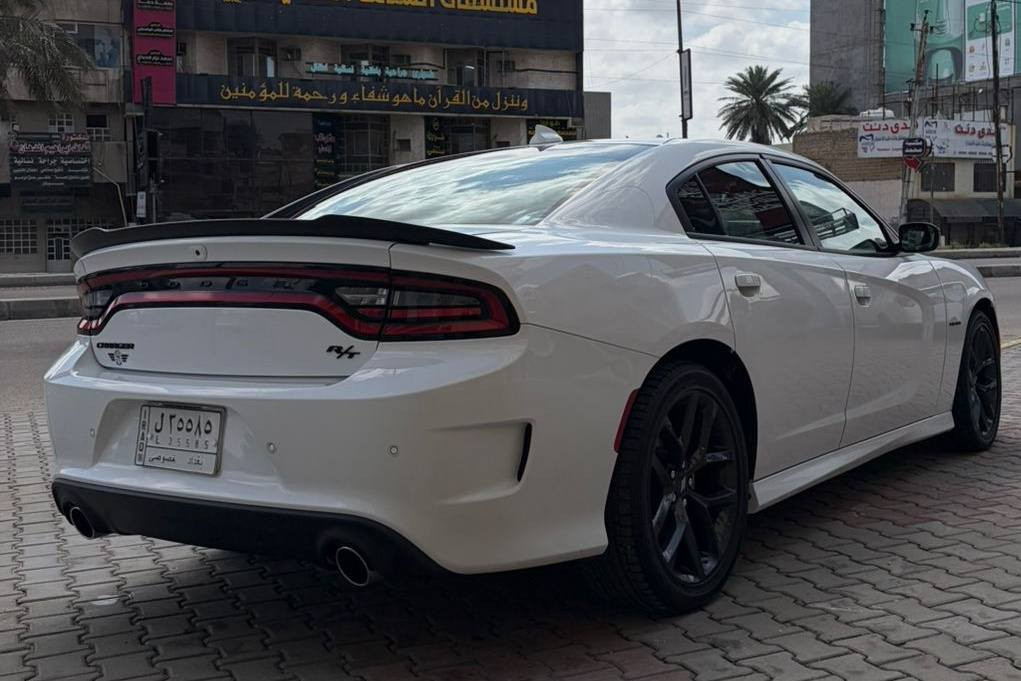 دوج جارجر موديل 2022 RT  
موصفات سوبر تراك الاعتيادية السيارة على
 وضعه البلادي وماشية 13 الف ميل نظيفة
 بمعنى الكلمة حادثه قطعة وحدة بنيد فقط مع سحب بسيط رأس الشاصي الايمن  وموضح رقم الشاصي مع السونار مع الصور السيارة 
مكان السيارة بغداد المنصور 

للاستفسار ***********
