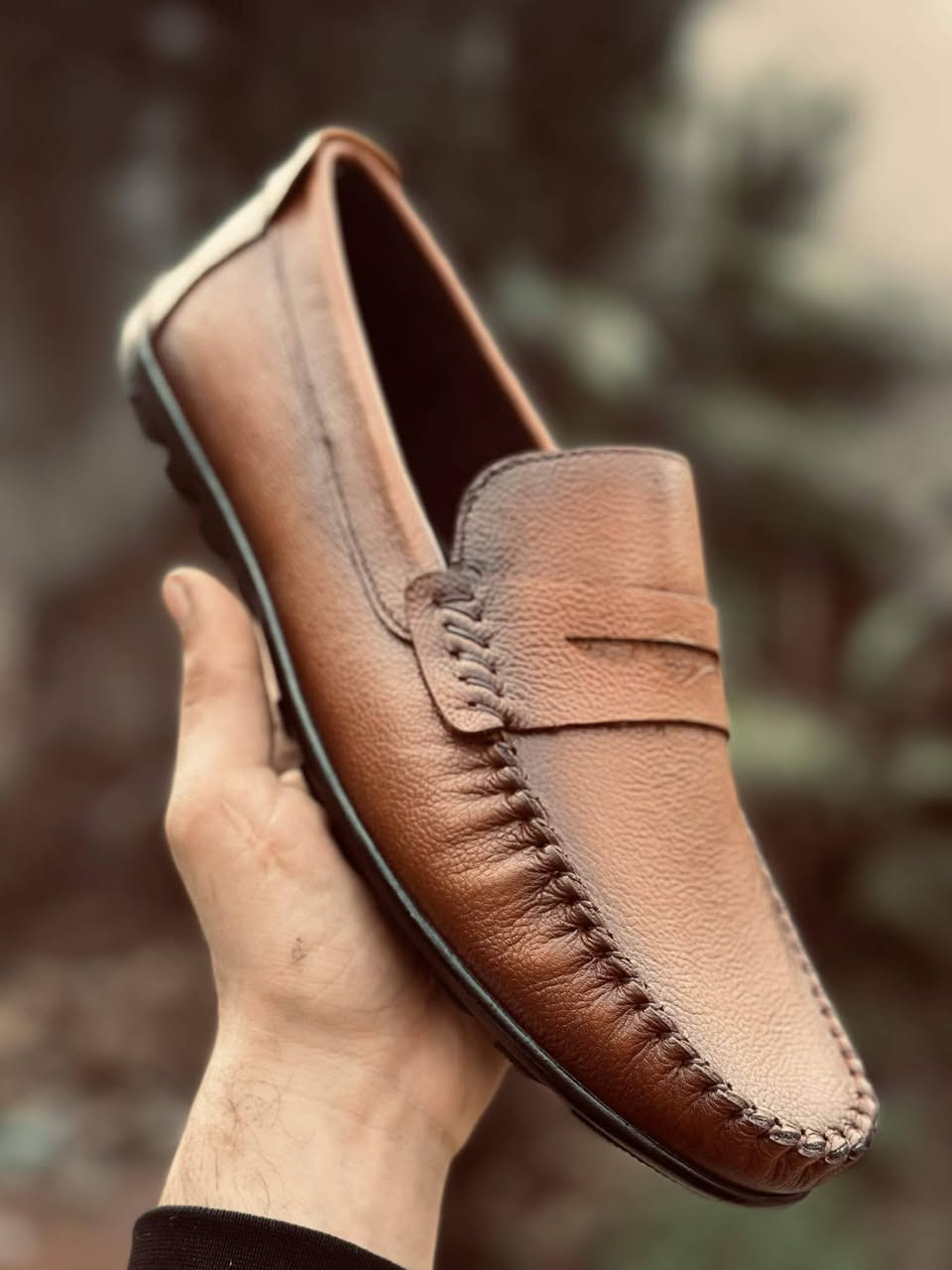 🔥 أحذية جلد طبيعي 100% / 100%
🏭 مصنع مباشر – بدون وسطاء
📦 بيع جملة فقط
 للاستفسار عن الأسعار والكميات، التواصل على الخاص:

https://wa.me/message/FZTC4TFRX5FOC✈️ شحن متوفر إلى جميع أنحاء العالم


**إذا كنت صاحب هذا الإعلان وتريد حذفه لأي سبب، رجاءا أرسل رسالة إلى الدعم الفني**