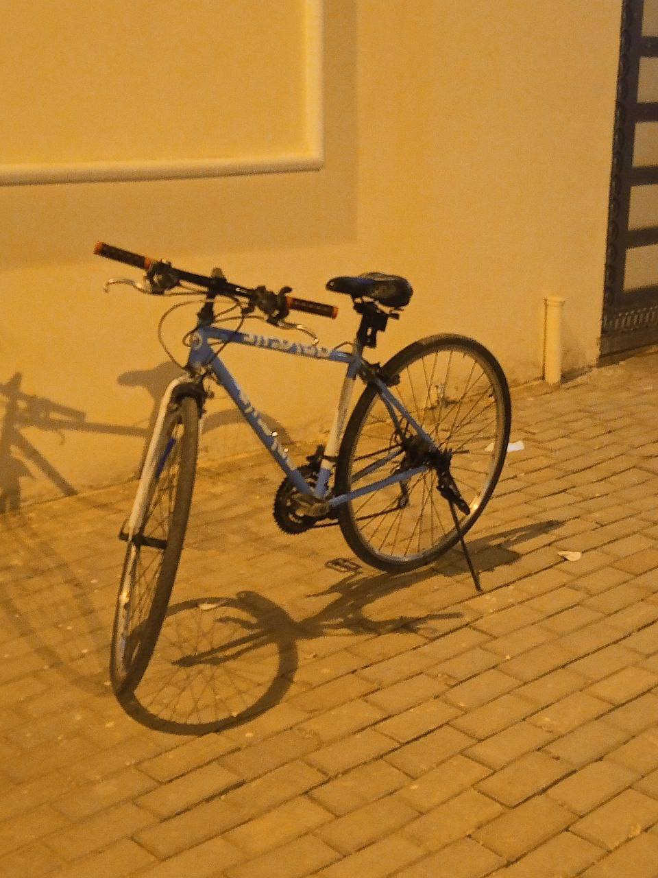 ب
بايسكل جبلي نضيف للمراوس مكاني كربلاء


**إذا كنت صاحب هذا الإعلان وتريد حذفه لأي سبب، رجاءا أرسل رسالة إلى الدعم الفني**