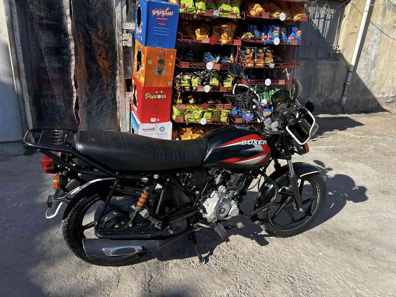 سلام عليكم درجه بوكسرموديل ٢٠٢٢  مرقمه وسنوبه مكفوله كفاله عامه من كلشي دراجه ما مشتغله دلفري ابد مال اسواق ما طالع بيهه بعدهه ما ماشيه جديده  مكفوله من كلشي برغي مابيهه نقص رايدهه بمليونين و٤٠٠ ومتواجد رقم واتساب فقط ***********
