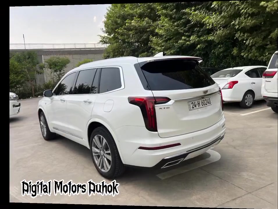 كاديلاك XT6 موديل 2022 Premium Luxury 🇺🇸
​🏎️ مەکینە: 3.6 لێتر، 6 بستن (6 Cylinder)
​🛣️ مەودا: 63 هزار میلا یا هاتیە هاژوتن.
​💺 ناڤخۆ: جلدێ ڕەنگ قەهوای شاهانە (Royal Brown)، 7 کورسی.
​📝 سالنامە: نوو دەرکەفتییە، تا سالا 2030یە.
​🕶️ جام: جامێن پشتێ یێن ڕەش ڕێپێدان یا بۆ هەی تا هەیڤا 8.
​🛠️ دەعم: تەنێ چەمەلوغ و دەرگەهـ، بێ بۆیاغ (ع البارد) هاتینە چاککرن، وێنەیێن ئەمریکا یێن دگەل دا.
​🎈 ئێرباگ: یێن پەقینە بەلێ ب شێوازەکێ پڕۆفیشناڵ (سیستەمێ کۆمپانیێ) یێن هاتیینە بەستن و دروستن.
​✨ مواساتێن تایبەت:
​🎵 سیستەمێ دەنگی Bose sound system یێ ناڤدار.
​🔥 ستێڕن گەرمکەر.
​🖱️ ماوس بۆ کۆنترۆڵکرنا شاشەیێ.
​🪟 شاشەیا پێش چاڤ Data Show (HUD) بۆ پیشاندانا ئاگەهدارکرنا لێکدانێ ل سەر جامی.
​🪵 پانۆراما و جاما کارەبا یێ گەنجینێ (بۆ ڤەکرنێ ب پێ ل ژێر خستن - Foot opening).
​⚙️ 4 شێوازێن لێخورینێ (سپۆرت، ئاسایی، 2 ویل، 4 ویل) دگەل هاندبرێکێ ئەلکترونی.
​📡 حەساسێن پێش و پاش دگەل ڕادارێن تەنیشتێ (Side Radars).
​❄️ تەبرید: مەرکەزی 3 پارچە.
​🔌 جهێن شەحنکرنێ USB و Type-C ل هەمی جهێن سەیارێ.
​📳 سیستەمێ لەرزینێ (هەژاندنێ) بۆ ئاگەهدارکرنا لێکدانێ.
​💡 لایتێن LED، قودیکێن دگەل ئیشارەتێن سەر قودیکان.
​💵 نرخ: 318 وەرەقە دگەل مەجالی
​📞 ژمارەیا واتسئەپی: *********** 🤝✨
​📋 النص العربي (نسخ):
​كاديلاك XT6 موديل 2022 Premium Luxury 🇺🇸
​🏎️ المحرك: 3.6 لتر، 6 سلندر
​🛣️ المسافة المقطوعة: 63 ألف ميل
​💺 الداخلية: جلد ملكي لون بني (Royal Brown)، 7 مقاعد
​📝 السنوية: جديدة، صالحة لغاية سنة 2030
​🕶️ الجام: جام الخلفي أسود (مظلل) مسموح به لغاية شهر 8
​🛠️ الحادث: فقط جاملغ وباب، تعديل ع البارد (بدون صبغ)، صور أمريكا متوفرة.
​🎈 الإيرباغ: سيستم شركة (مصلح بشكل احترافي وراجع سليم).
​✨ المواصفات المميزة:
​🎵 نظام صوتي Bose sound system الشهير.
​🔥 تدفئة ستيرن (المقود).
​🖱️ ماوس للتحكم بالشاشة.
​🪟 شاشة عرض على الزجاج الأمامي Data Show (HUD) لتنبيه التصادم.
​🪵 بانوراما وباب الصندوق كهربائي (يفتح عن طريق القدم - Foot opening).
​⚙️ 4 وضعيات للقيادة (سبورت، عادي، 2 ويل، 4 ويل) مع هاند بريك إلكتروني.
​📡 حساسات أمامية وخلفية مع رادارات جانبية (Side Radars).
​❄️ تبريد مركزي 3 قطع.
​🔌 أماكن شحن USB و Type-C في كل مكان بالسيارة.
​📳 كراسي كهربائية مع ذاكرة خزن (Memory)، وتدفئة، ونظام اهتزاز للتحذير من التصادم.
​💡 لايتات LED، مرايا شفط (كهربائية) مع إشارات بالمرايا.
​💵 السعر: 318 ورقة وبيها مجال
​📞 رقم الواتساب: *********** 🤝✨
