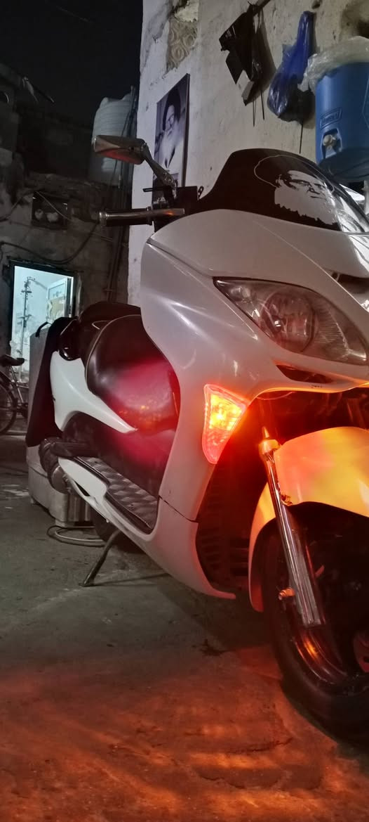 فورزه 09
دراجه فول نضافه 
دراجه لون ابيض
صالنصه رياضي

الدراجه بيه نضام مانع انزلاق

يدات السكليتر رياضي يعني الدراجه مزوده 

الدراجه ملغي الكير مالهى

الدراجه فول مواصفات

والدراجه مابيهى اي عطل

الدراجه كامله مكمله

الستفسار

***********

مكاني بغداد مدينت الصدر الحميديه
