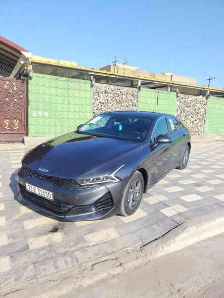 كي فايف موديل ٢٠٢٣ وارد امريكي حادث فقط بنيد وهنا بل عراق نصبغ قبق جنطه يعني بيها صبغ قطعتين فقط فول مواصفات عدا البانوراما معروفه مواصفات ال k5 سياره بسمي رقم بغداد الدولي هزه وسنويه كله جديد السعر ١٤٥ ورقه مكان السياره بغداد البلديات ***********صور امريكا مرفقه مع الصور
