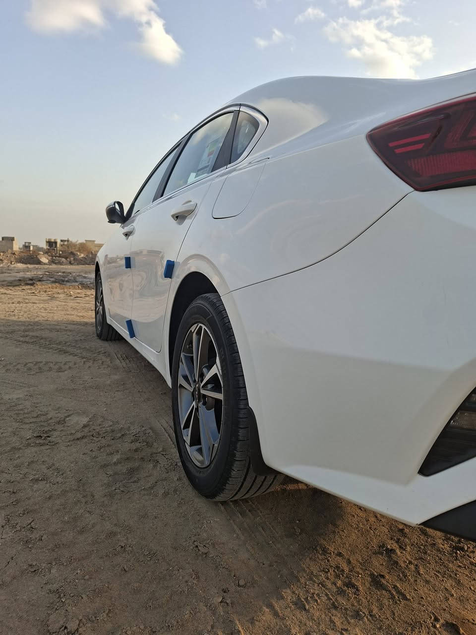 سيراتو ٢٠٢٣ فوال مواصفات محرك ٢٠٠٠ دوش رقم بغداد بسمي تحويل مباشر ماشيه ٥٢ رقم *********** بغداد الشرطه الخامسه
