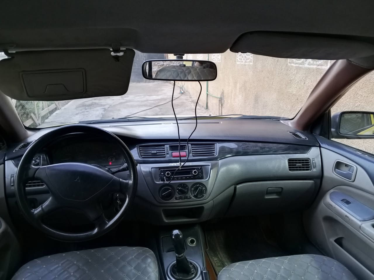 سلام عليكم لانسر 2009 كير محرك خير من الله محرك 2000كير عادي صدر امامي خلفي جديد لايت زنون تخم تاير جديد بيها بس باور بي وانه سياره كهربات شقاله بسمي مصفره هيه وغرامه تحويل مباشر السعر 62وبيها مجال *********** مكاني كاظميه مدخل طي
