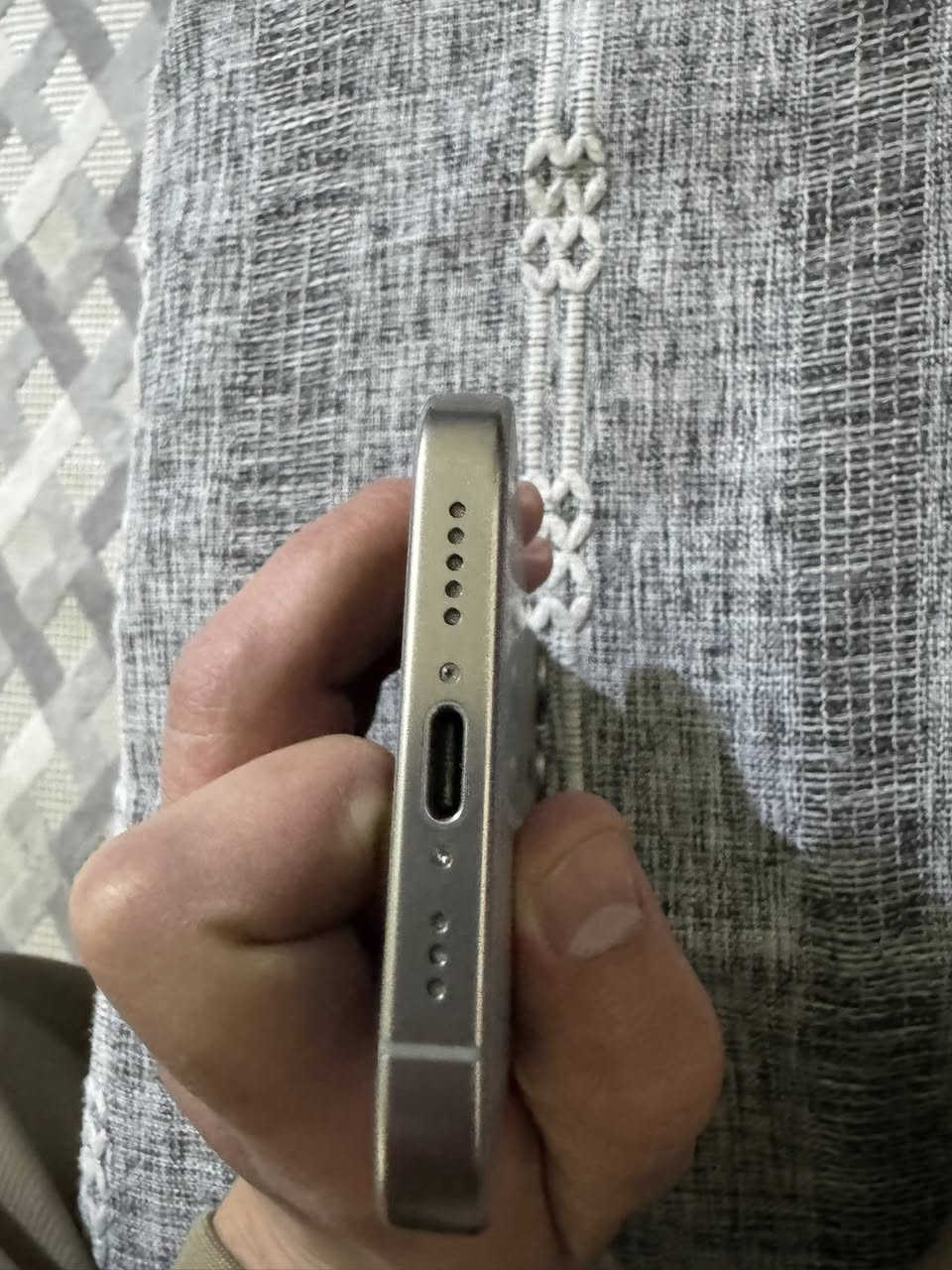 ايفون 16 برو للبيع
ذاكرة 256 
بطارية 89 
ماستر شرق اوسط 
للبيع مستعجل 975 الف قفل 
***********
