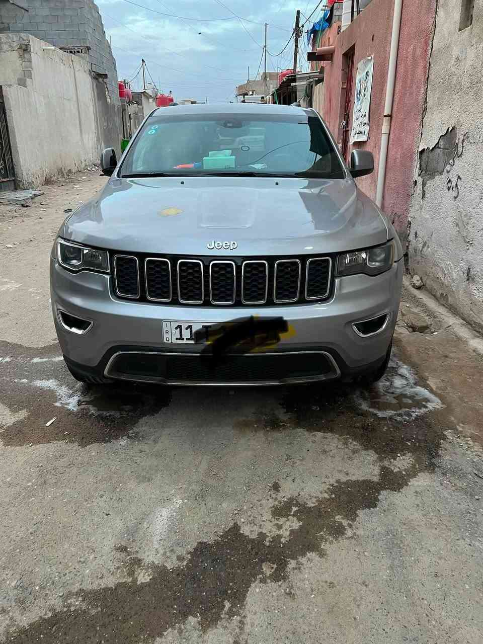 جيب مديل 17 مراوس اب سورنتو ابيض صور الحادث موجوده السيارة جاهزة من كل النواحي
*********** لمراوس فقط بسورنتو من 16 وما فوق
