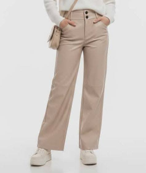 بنطرونات وتنورات  السعر فقط 10 الاف 
متوفر توصيل داخل الحمزه الشرقي


**إذا كنت صاحب هذا الإعلان وتريد حذفه لأي سبب، رجاءا أرسل رسالة إلى الدعم الفني**