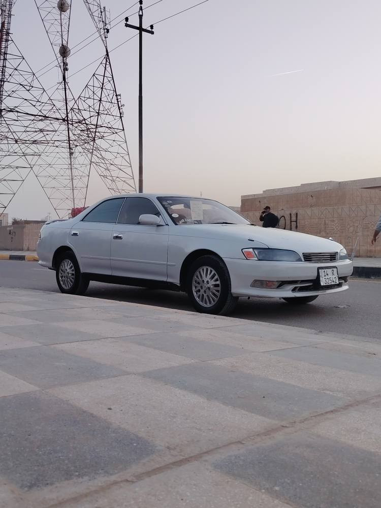 السلام عليكم
سياره مارك نفخ موديل ٢٠٠٠ 
كفاله كص ونقل جثه وعيب شرعي 
رقم بصره انكليزي باسمي 
سنويه ل٣٠ 
كير مكينه كفاله 
حداده تخم تاير خير من الله 
منضومه زنون عالي وناصي 
السياره مصبوغة صبغ عام جماليه 
السعر ٦٥ وبيه مجال للشراي 
مكاني ناصريه قلعه سكر
***********
