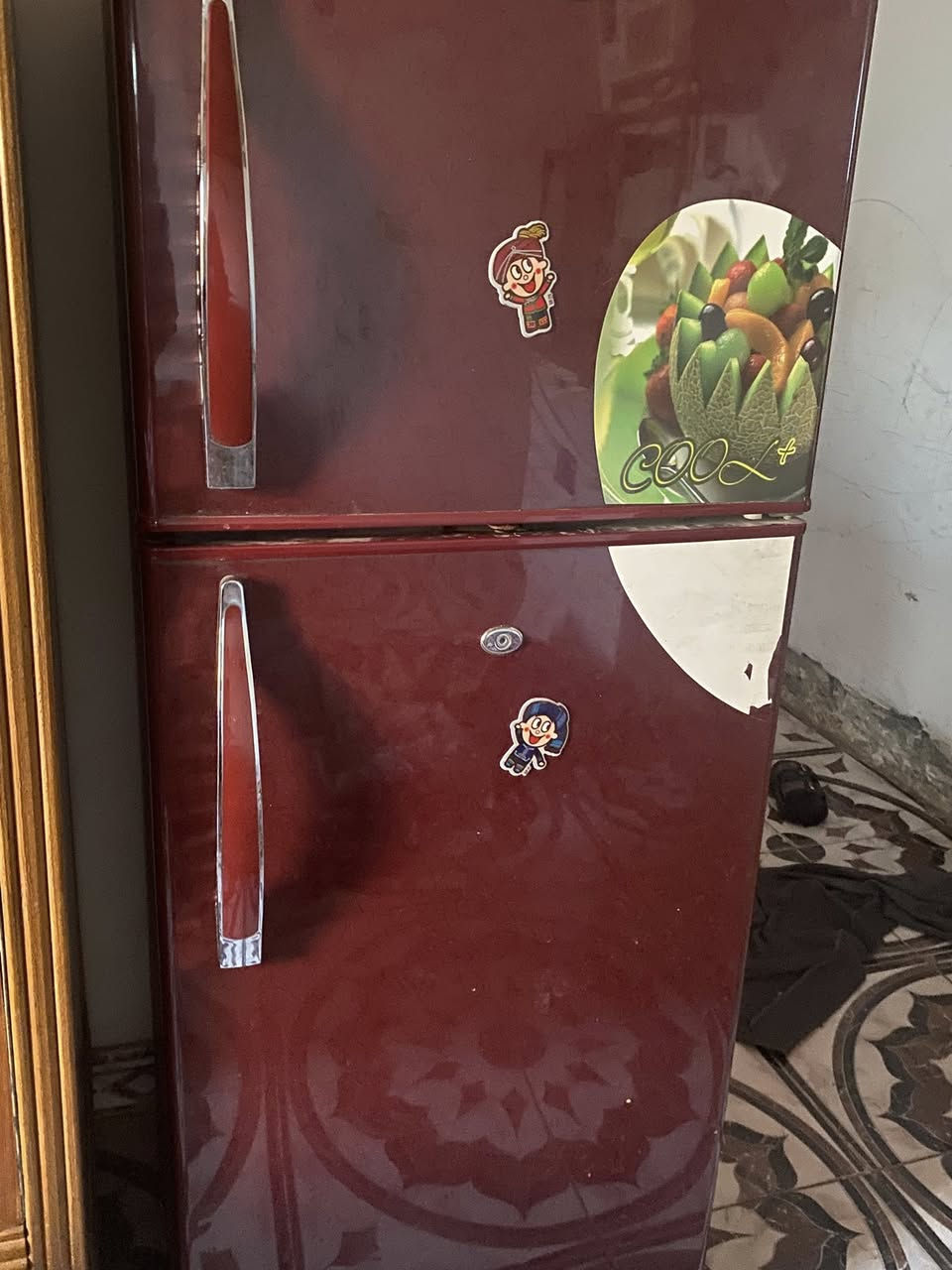 ثلاجه للبيع مابي شي فقط ليك المطور شغال مابي شي.  سعره 100 وبيها مجال


**إذا كنت صاحب هذا الإعلان وتريد حذفه لأي سبب، رجاءا أرسل رسالة إلى الدعم الفني**
