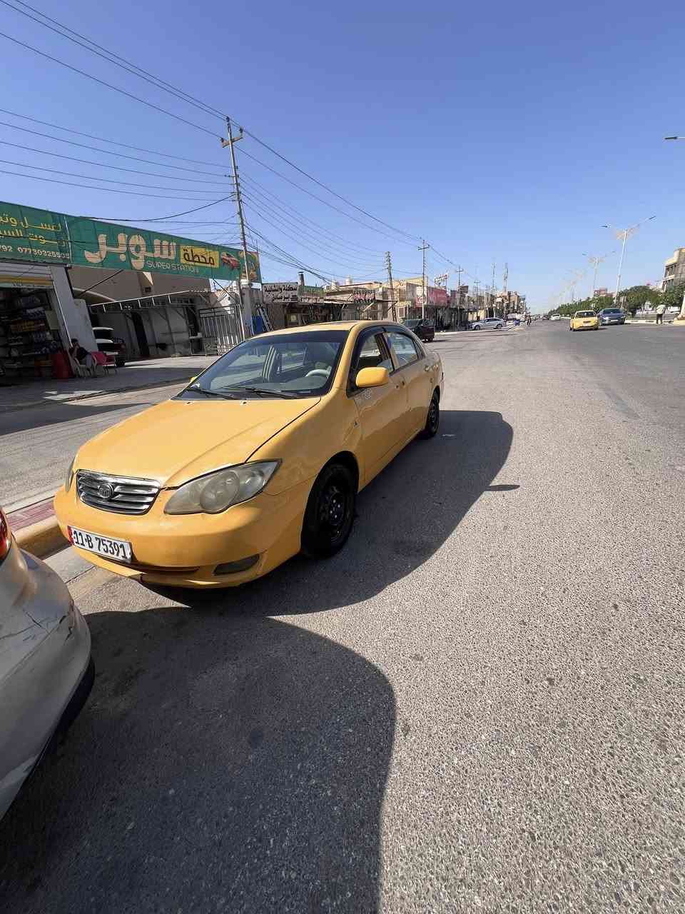للبيع
موديل 13 سنويه ساقطه سياره (بأسمي) سياره تخبل 
كير ومكينه مكفولات من كلشي تبخير تنقص اي خلل ما بيهن
كير عادي باتري درايمات تخم تاير كلهن جدد حداديه مكفوله جديد 
رقم بغداد دولي
ضربته باب السايق وما مبدله نفسه بيه شويه جرد 
*********** سعر 47
