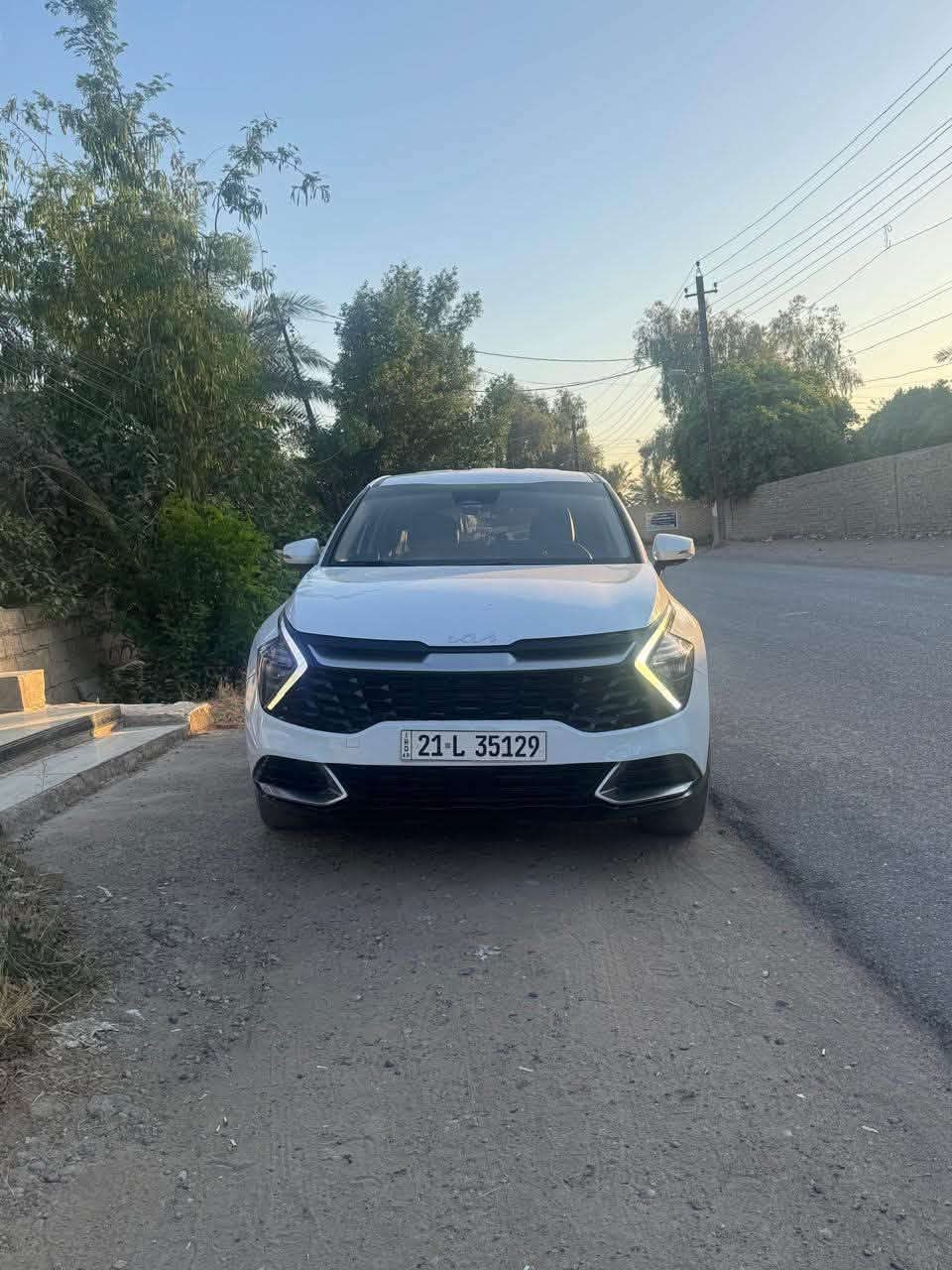 للبيع ...
كيا سبورتج موديل 23 

وارد امريكي

السياره نص فول يعني بدون فتحه وبدون مري شفط  اما الباقي فول 

السياره ماشيه 63 الف كيلو 

سياره مال جناي متصرف عليها ربع  جاهزه مجهزه  

 السعر #180

للاستفسار اكثر الاتصال على الارقام التاليه  

 *********** 

          او 

‭0771 420 4051‬
