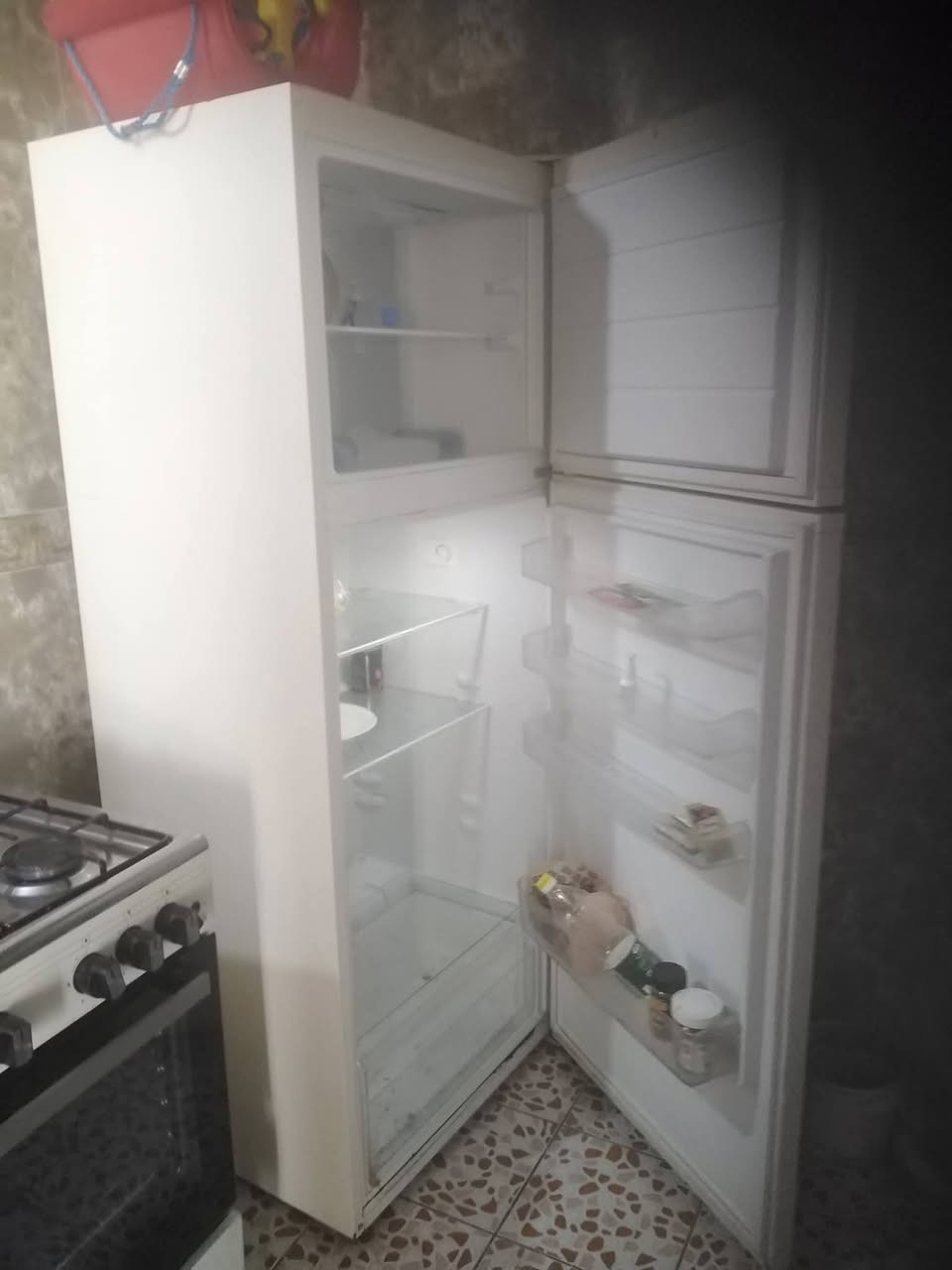 ثلاجه١٨قدم نضيفه فقط مبدل فريزر بس تجمد ماركه دلورا السعر ١٢٠الف غراض بيت مو شراي لا يجئ ويتعبني سعر ثابت


**إذا كنت صاحب هذا الإعلان وتريد حذفه لأي سبب، رجاءا أرسل رسالة إلى الدعم الفني**