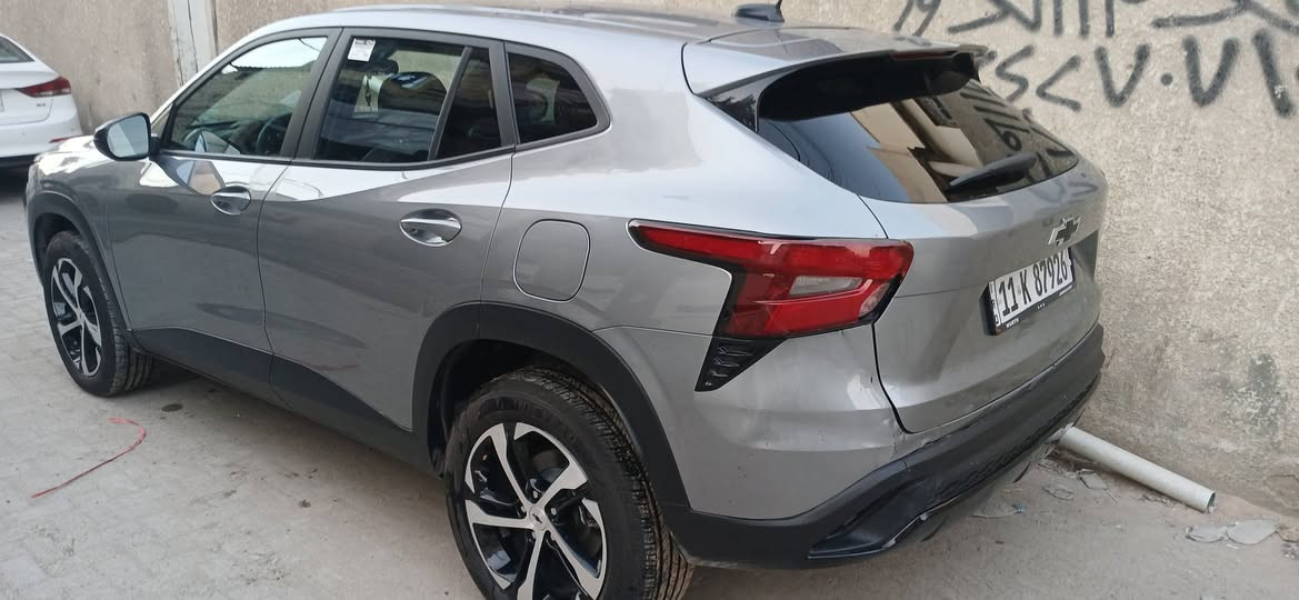 رمضان كريم للجميع تراكس ٢٤موديل مبدل قبغ جنطه وبنيد بدون ايرباك ماشيه ٦٠٠٠ ميل.      RS للبيع او مراوس بأقل منه ***********السعر ١٣٧
