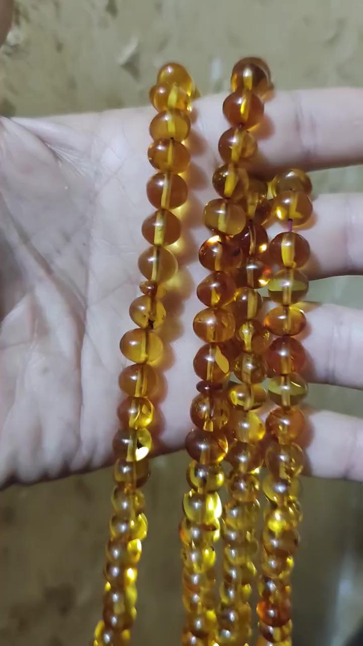 1-كهرب بولوني قديم حر الحر معوج 101 وزن 57 غم سعر الغرام 4500 دينار سعره 257 الف
2- كهرب بولوني حر الحر اخضر معوج وزن46 غم سعر الغرام 4500 دينار السعر 207 الف 
3- كهرب بولوني قديم كبس مغلف ماخذ لون من القدم باعوا حر وزن 55 غم عدد الخرز 33 خرزه سعر الغرام 3000 دينار السعر 165 الف 
4- كهرب بولوني قديم كبس ماكنتوش وزن 65 غم عدد الخرز 45 خرزه سعر الغرام 3000 السعر 195 الف 
5- كهرب كنكرادي قديم مسال مغلف ماخذ لون قشطه وعسل وزن 65 غم عدد الخرز 35 خرزه وحده احتياط يم الشاهد سعر الغرام 4500 دينار السعر 293 الف


**إذا كنت صاحب هذا الإعلان وتريد حذفه لأي سبب، رجاءا أرسل رسالة إلى الدعم الفني**