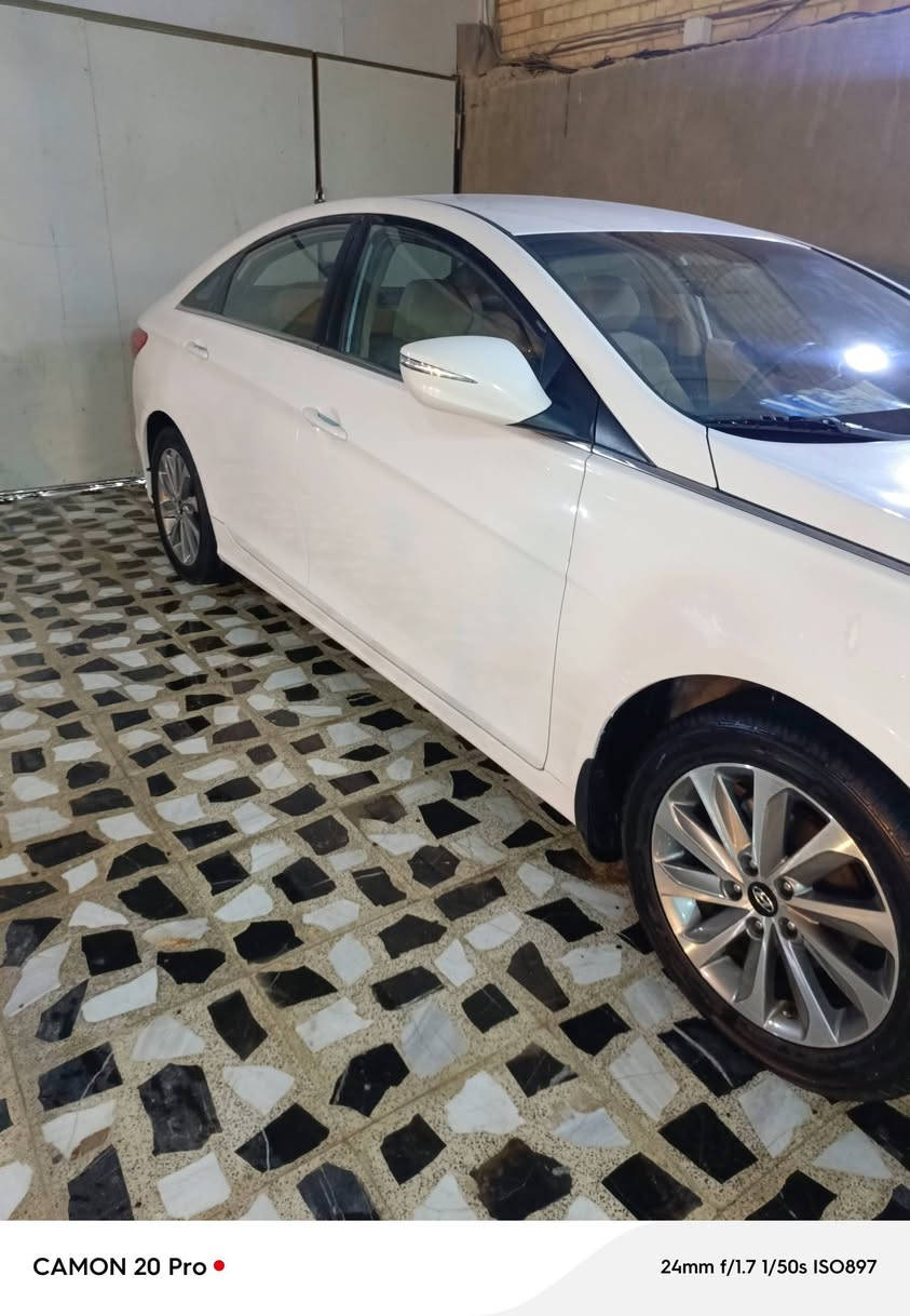 السلام عليكم
للبيع سوناتا
رقم اربيل انكليزي الجديد هزه أو فحص جديد اتريد تحويل اتريد وكاله ثاني يوم
مديل 2013  شكل  14 موصفات الشركه العامه
محرك 2400
كير 6 نمر
شفتات ستيران
كشن كهربائي
ويل كب كروم
تبريد قطعتين
تحكامات السياره جاهزه كير محرك حديدي تبريد كله جديد
مكان السياره نجف السونار مرفق بلمنشور 
السعر  128 اوبيه مجال


**إذا كنت صاحب هذا الإعلان وتريد حذفه لأي سبب، رجاءا أرسل رسالة إلى الدعم الفني**