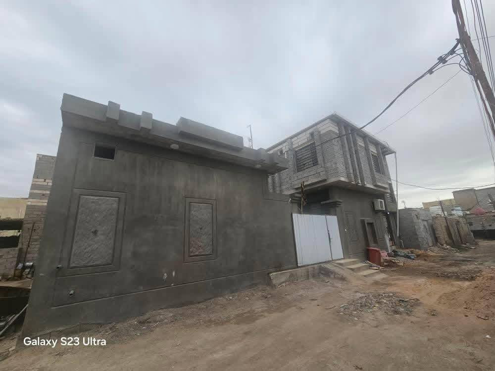 مساحه 250 متر طابو زراعي سند 25 مالك عراقي يحتوي المنزل عله 3 غرف نوم 6 4 ومطبخ حار 🥵 او بارد 🥶 صاله جبيره دورج دائري او طارمه جبيره البيت كلش حلو ***********وتساب اشرحلك اكثر
