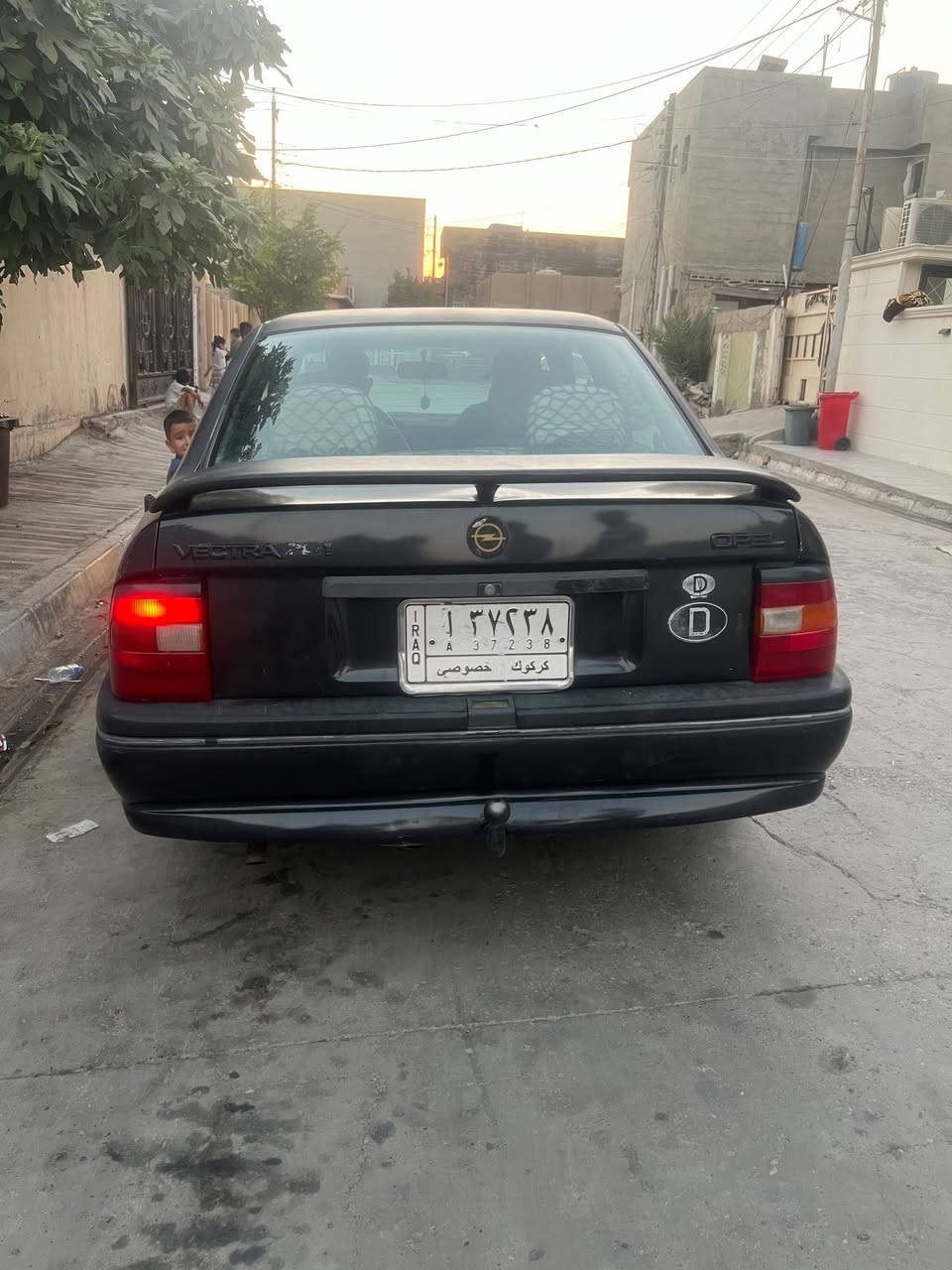 ابوبل فكترة 20مديل 93سنويه 28مشروع وطني السعر 30 مكاني كركوك رقم هاتف***********
