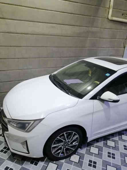 السلام عليكم للبيع فقط بدون مراوس خليجي
رقم قادسيه باسمي الجديد
موديل 19 
مكينه 2000 دوش بل باكيت
السيارة استخدام خاص
السياره جديده بيه فقط قطعه واحد تبديل جاملغ الأمامي بجهت العبري وباقي مكفول
تبريد ثلج
تخم تاير
حداديه كلها جديده
شاشه كبيره
سيارة جديدة جدا مكان السياره الدوانيه 
الاتصال والاستفسار *********** مكان السياره الدوانيه السعر ,,157,,, اني مكلف بنشر
