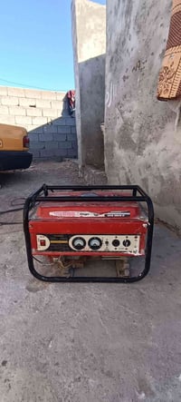 مولد استرا للبيع جديده بس نتركت مابدل بيها برغي والسعر اذا شراي خابرني...