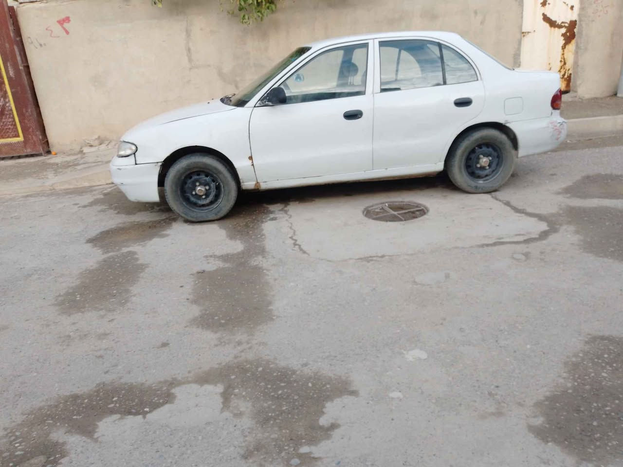 هونداي اكسنت موديل ٩٤ 
سيارة باسمي لل٢٩
بيها بطاقة بانزين
كهربائيات ما بيها جطل 
كير شرط
محرك مجفت جديد
تدفئة شغال 
تبريد شغال ( كمبريسر عطل هذا الموسم)
انطيك تراي للبصرة. 
السعر : ٣٥ كركوك, العراق


**إذا كنت صاحب هذا الإعلان وتريد حذفه لأي سبب، رجاءا أرسل رسالة إلى الدعم الفني**