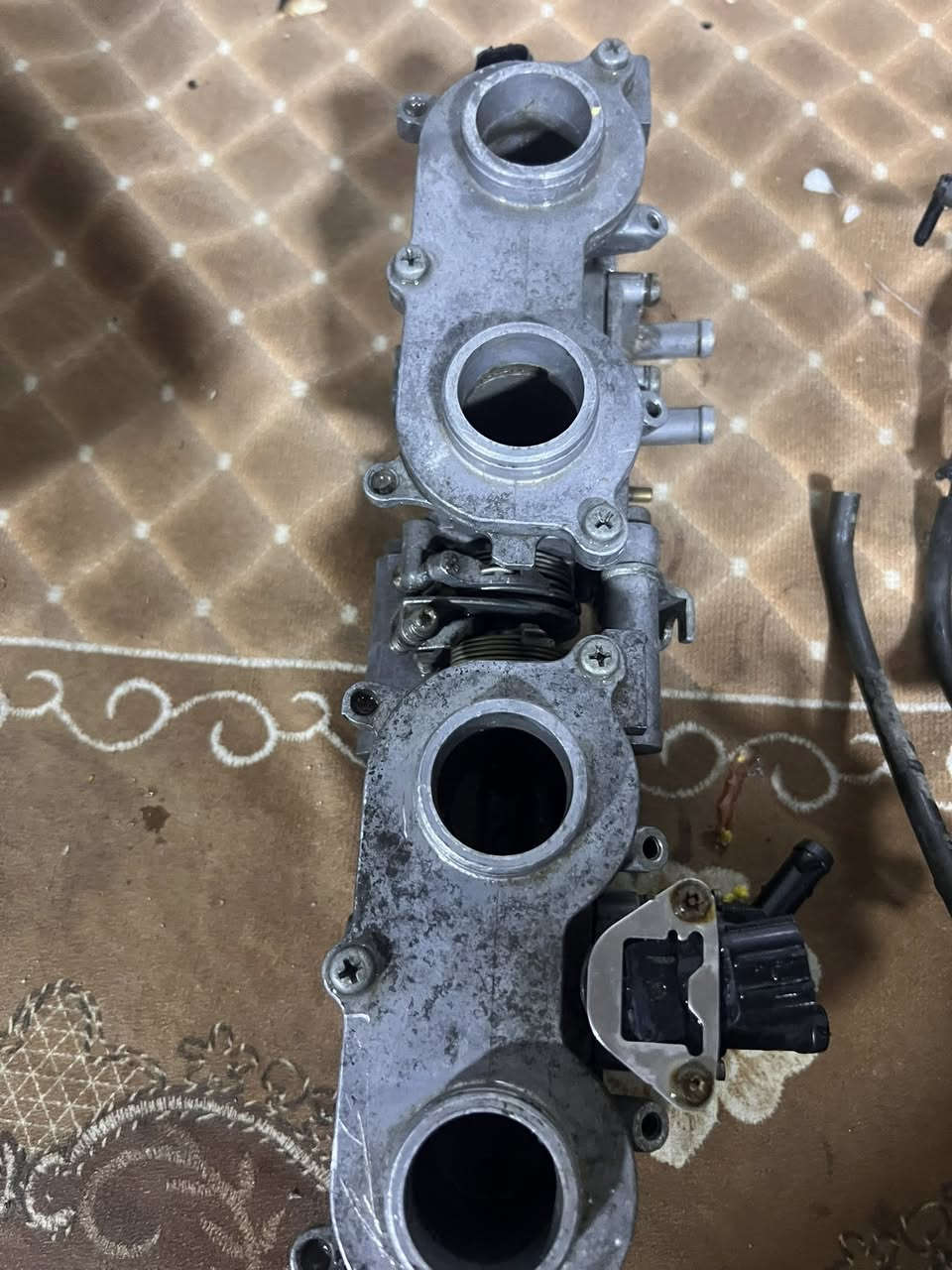 سلام عليكم موجودات ضلاجات مال كاوسكي ومال فوراي ومال سيبي فور شراي يتصل وبي خير بكاني بغداد لحسينية ***********
