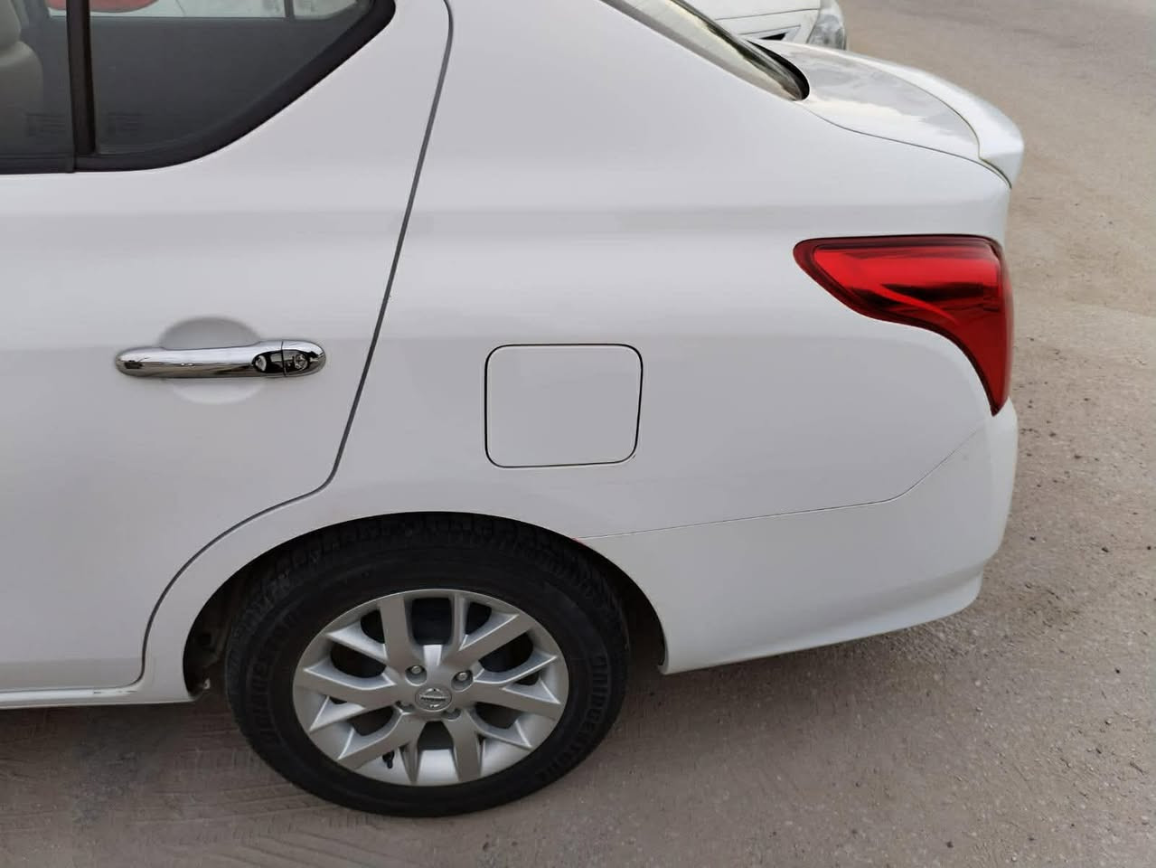 سني موديل 2022ماشيه 63الف السياره جديده بيهه شبر بارد يم قبق البانزين وجاهزه من كلشي للاستفسار الاتصال على الرقم ***********
