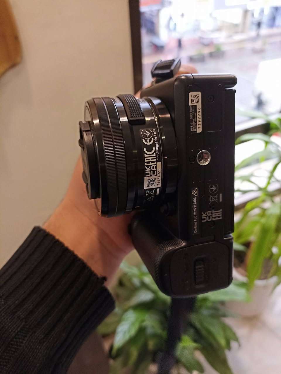 للبيع Sony zv e10
السلام عليكم 
السعر 850,000 
يوجد توصيل للمحافظات 
اللي يريد تفاصيل يتواصل مسنجر


**إذا كنت صاحب هذا الإعلان وتريد حذفه لأي سبب، رجاءا أرسل رسالة إلى الدعم الفني**