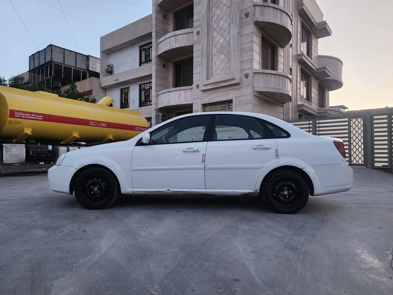 سلام عليكم اوبترا موديل ٢٠١٢ رقم بغداد انكليزي كير مكينه تبريد صدر امامي خلفي بيه ربع صبغ بل بنيد وبل اهلال بدون ضربه مكان بغداد البلديات معروضه ٧٣ بيه مجال ***********
