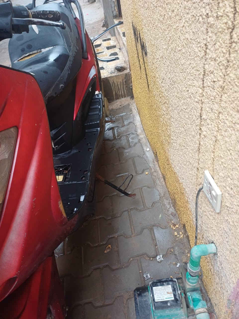 دراجه صيني سوبر يوناها 150cc سلف هندر زوج تاير جديد وترايك وين ميعجبك.. محرك مامفتوح للبيع او مراوس بإيراني.. سعر 275 بي مجال.. مكاني الكريعات... ***********
