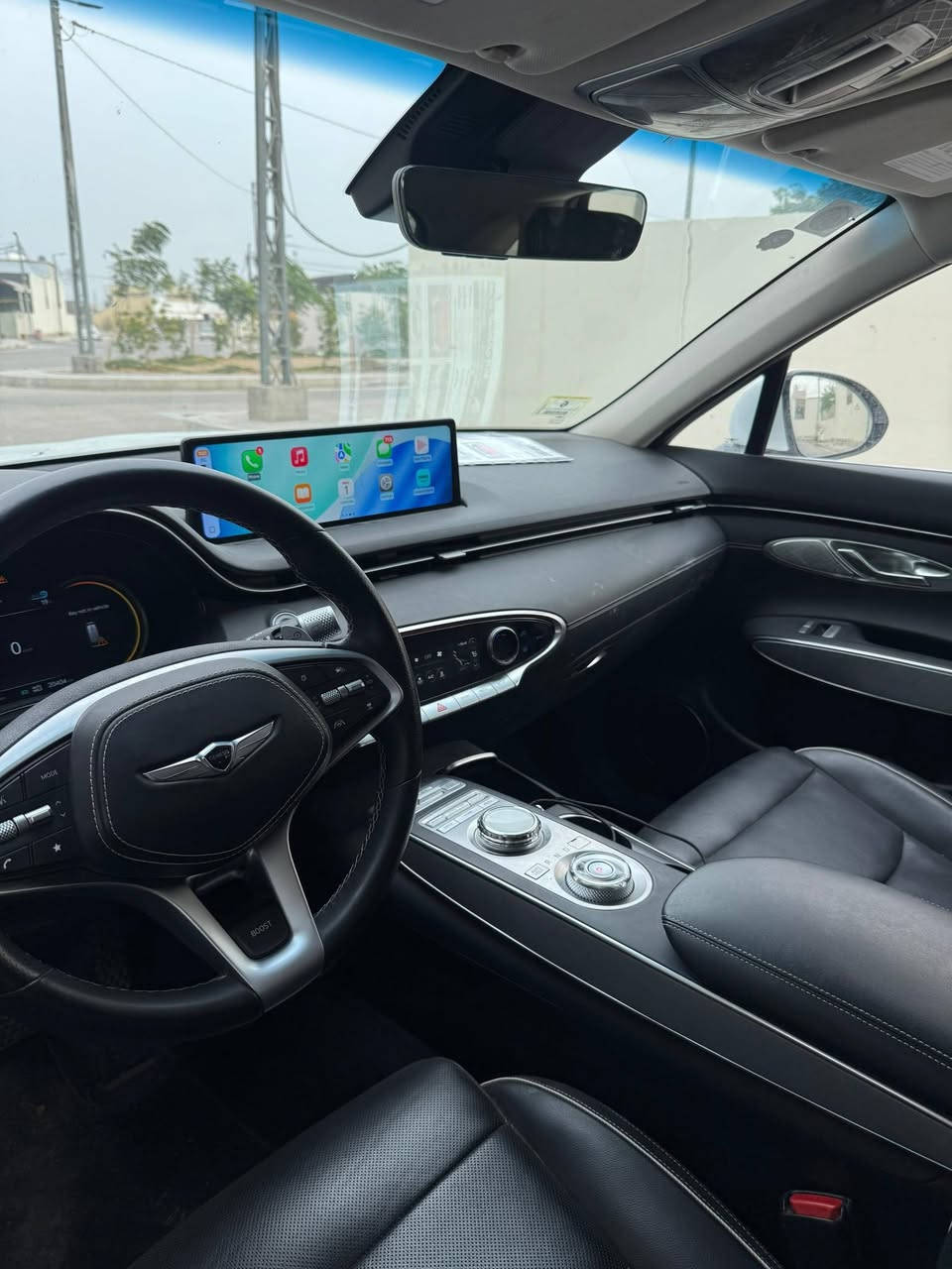 فقط للبيع
2024 Genesis GV70,
 Advanced
جنسز موديل 2024. GV70  
كهرباء بالكامل يعني كل هالفخامة و تفتر بيها 
طول السنة ببلاش
الفخامة و العزل و المواصفات والقوة 
صاروخ ميتقارن ب اي سيارة 8 سلندر
شحن كهرباء تمشيك 500 كيلو

 
دفع رباعي محركات اثنين
480 حصان
من الصفر ل 100 خلال 3 ثواني

حادث خفيف جداً 
ماشية 41 الف  فقط
بدون شاصي بدون دواخل بدون ايرباك

الجام كله دبل امامي و خلفي عزلها رهيب

فول فول للاخير من البانوراما 
لمساج الكشنات للكامرات 360 

تمشي بالريمونت وكل المواصفات الباقيه موجوده
للبيع فقط اعتذر عن المراوس
السعر 320 زرقة

رقم الشاصي 
5NMMCET14RH001224

السعرورقة 
***********
***********
