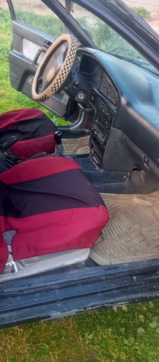 للبيع هوندا لنترا موديل 94 سياره نضيفه رقم دولي ديالى تحويل مباشر كير محرك تخم تاير  السعر 25 ورقة وبيه مجال مكان السيارة بلد يثرب رقم الهاتف ***********
