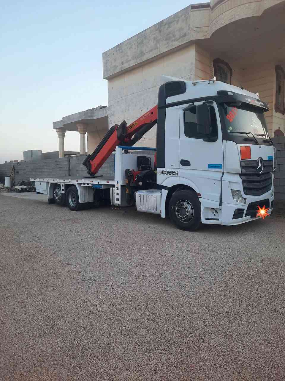 للبيع مرسيدس وحش سنكل موديل ٢٠١٦ حجم ١٨٤٥ مكفول كفاله عامه مرقم سليمانيه طول البدي ٧ متر عرض ٢٥٥ عمل الشمال عليه جهاز بافنكر ١٠طن ريمونت كنترول فول سيفتي ٤سلايت دوران كامل كفاله عامه مامشتغل باالعراق السعر ٧٥ الف دولار وبيها مجال مكان السياره رمادي للإستفسار ***********&***********
