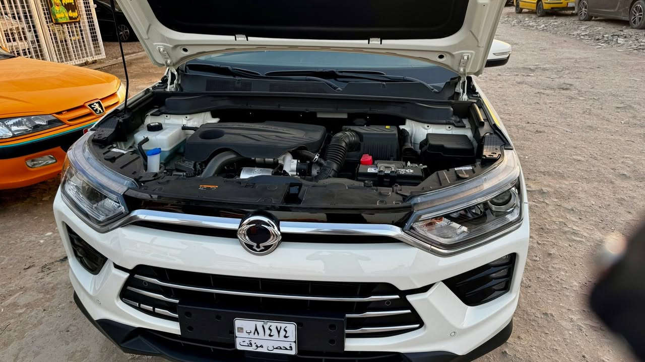 كوراندو 2025 زيرو

شركة  سانك يونك الكورية 

كوري اصلي 100%

حرة ، ما مرقم تكدر ترقمها باي محافظة تريد

سيارة ماشاء الله تخبل من كلشي 

ماشية بس ١٧٠ كم يعني بعدها زيرو 

مشتريها من الشركة ماصار اسبوع، 

 بالضمان 100 الف كم او ٣ سنين

محرك 1500 توربو ، عزم وقوة تعادل محرك 2600 تنفس طبيعي،  بصراحة سياقتها جدا ممتعة

اقتصادية جدا بالوقود بالازدحامات داخل تصرف حوالي 7 لتر لكل 100 كم، وبالطرق الخارجية والسفر تنزل إلى 6 لتر لكل 100 كم.

بها عزل رهيب وغرفتها واسعة وجدا مريحة للسائق والعائلة 

فول مواصفات

​سلايد 

كير اوتو 3 وضعيات قيادة 6 نمر 

شاشة ذكية متطورة ابل كار

مع تحكم ستيرن كامل.
 
بصمه ترحيب ذكي 

عدسات زنون 

كشافات ضبابيه 

مثبت سرعة

​تبريد ثلاجة (ما شاء الله) 

حساسات بلادية داير مدار السيارة 360 درجة 
رادارات 

حساسات لمراقبة ضغط الإطارات والستيرن
 
مري  شفط

كاميرا خلفية عالية الدقة

 نظام الثبات الإلكتروني

مانع انزلاق

 ايرباكات
 
وبعد هواية مواصفات 

​السيارة بحالة الشركة، مكفولة كفالة عامة من كل شي.

السيارة منفيست فحص مؤقت باسمي 

​السعر مناسب جدا : ١٩٥ ورقة وبيها مجال كلش بسيط وما راح تلكة هيج سعر بالسوك 

اتصال : *********** او مراسلة الصفحة
