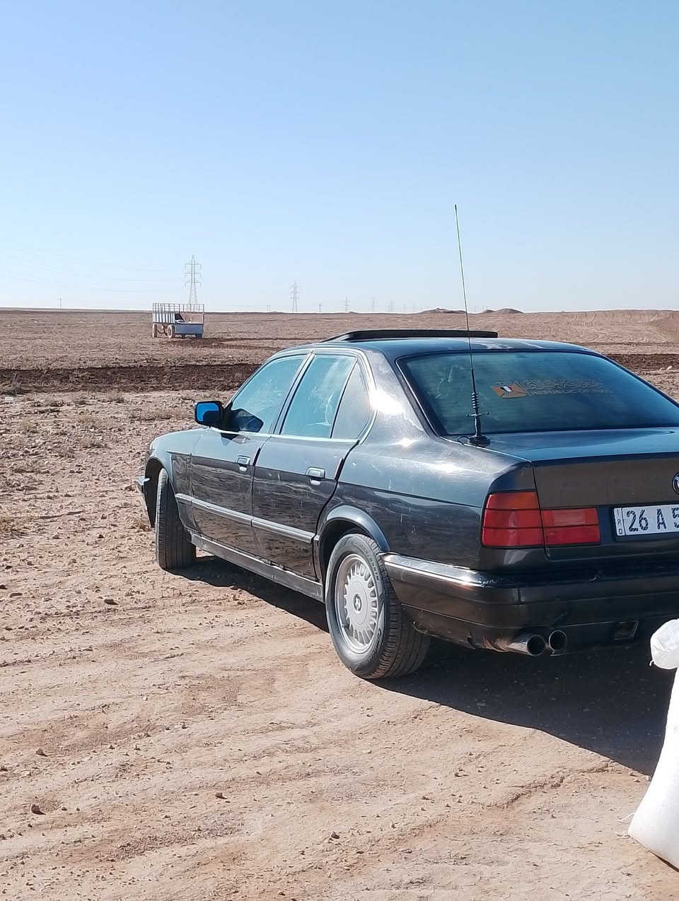 السلام عليكم من رخصه الادمن
سياره بي ام BMW 525
محرك مسكر بشرط
تايرات جديده
صدر جديد
كير عادي 
السياره بلاديه بدون صبق
رقم صلاح الدين انكليزي بسمي السياره شرط التحويل
كابون بانزين بيهاا السياره مكفوله من كلشي
السعر 55 وبيهاا مجال اتصل وتدلل
معرفه التفاصيل الباقي اتصل ونتفاهم
الرقم *********** 
مكان السياره الموصل
