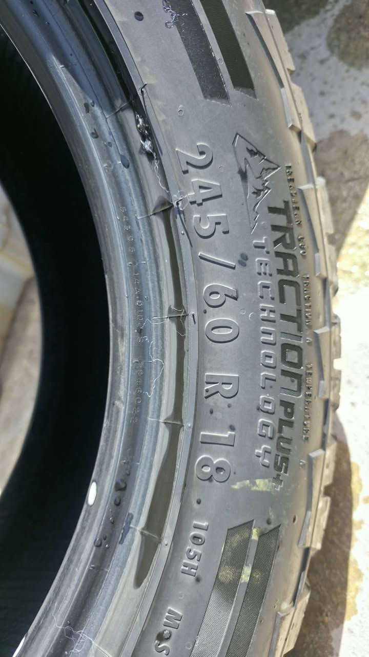 سلام عليكم
تايرات كيا تلورايد 
حجم 245/60/18
فئة X pro
اصلي مال الشركة 
تاريخ الإنتاج 2023
نضافة 90 %
بنجر ولاحد مابيهن 
السعر 275 تخم كامل 
بغداد  ***********
        .***********
