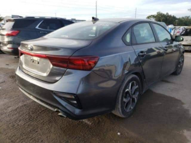 السلام عليكم فورتي 19اني مستورده من امريكا على أيدي  صور الحادث بالمنشور بدون ايرباك السعر 135وبيه مجال للاستفسار 0773502697/*********** مكاني المحاويل
