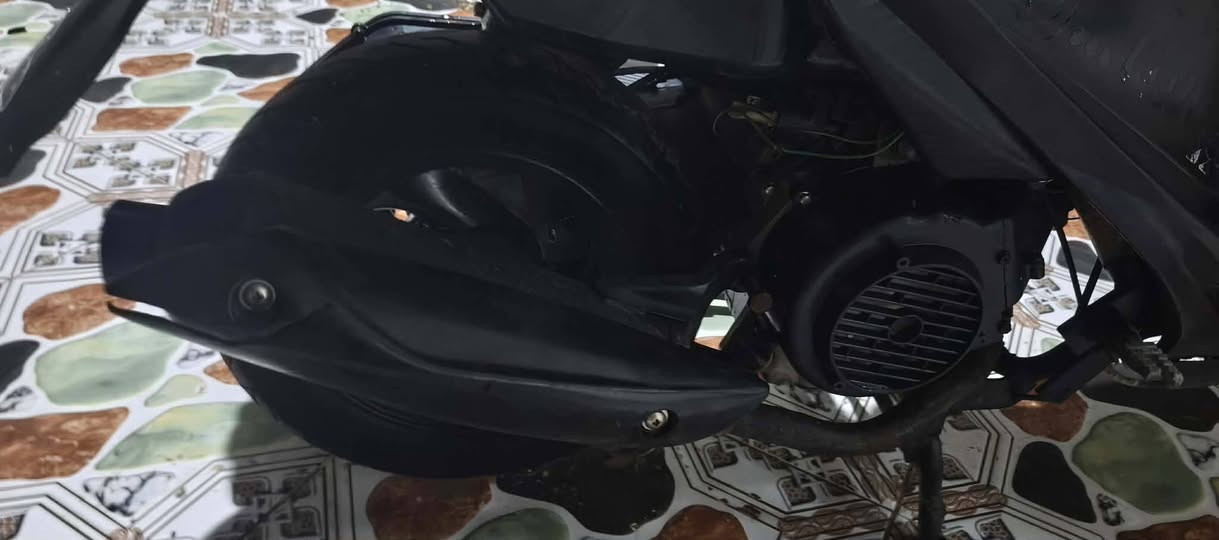 سلام عليكم شباب دراجة للبيع ادرس ماليزي مكفوله مكينه جديدة قبل فترة شديتها كفراتها نضيفات دراجه خير من الله كلشي ماعوزها كهربائية كلها شغاله سعر 450وبيها مجال مكاني كوت الشراي يتصل ‏‪***********‬‏
